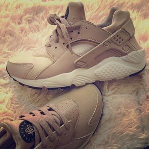 Nike huaraches
